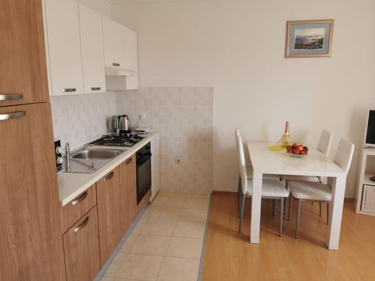חוואר Apartment Branka Kustura מראה חיצוני תמונה