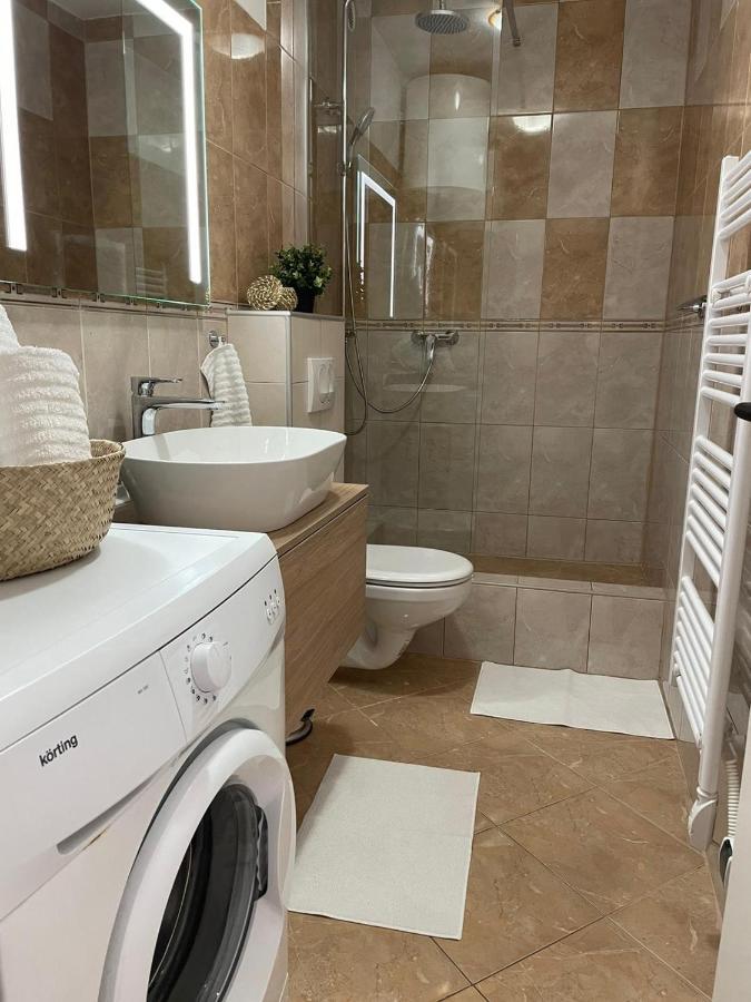 חוואר Apartment Branka Kustura מראה חיצוני תמונה